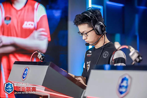 ​《皇室战争》JDG再斩Nova